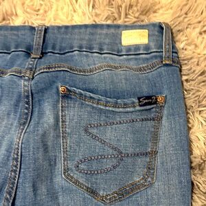 Seven7 Women's Size 10 Tummy Tuck High rise Blue Jeans